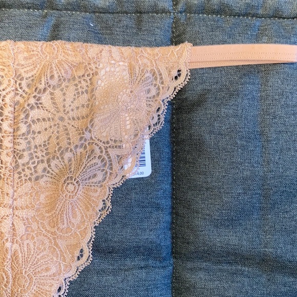 Lace G String - Picture 2 of 5